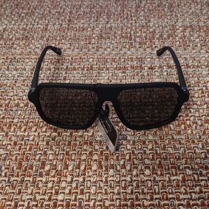 Foster Grant‎ Polarized Premium Stylish Black Sunglasses New With Tags